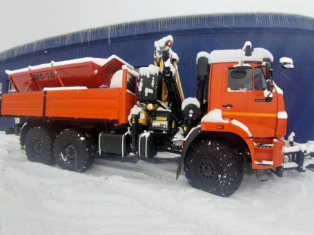 КАМАЗ-43118 бортовой с КМУ и пескоразбрасывательным оборудованием