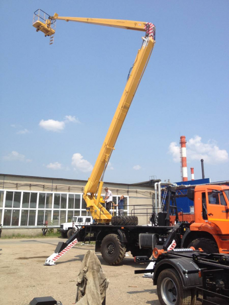Автовышка (АГП) Камаз 43502 коленчатый (22 метра)