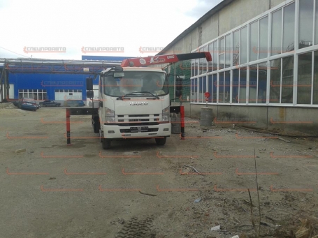 Isuzu 90 c краном-манипулятором (КМУ) Unic 370