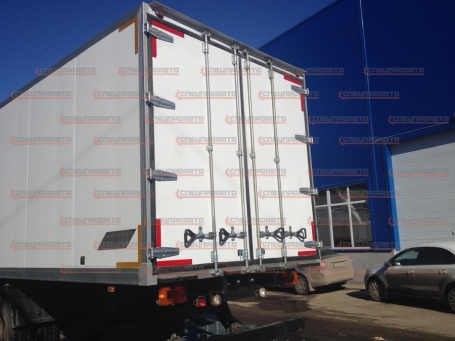 Фургон рефрижератор Hino 700